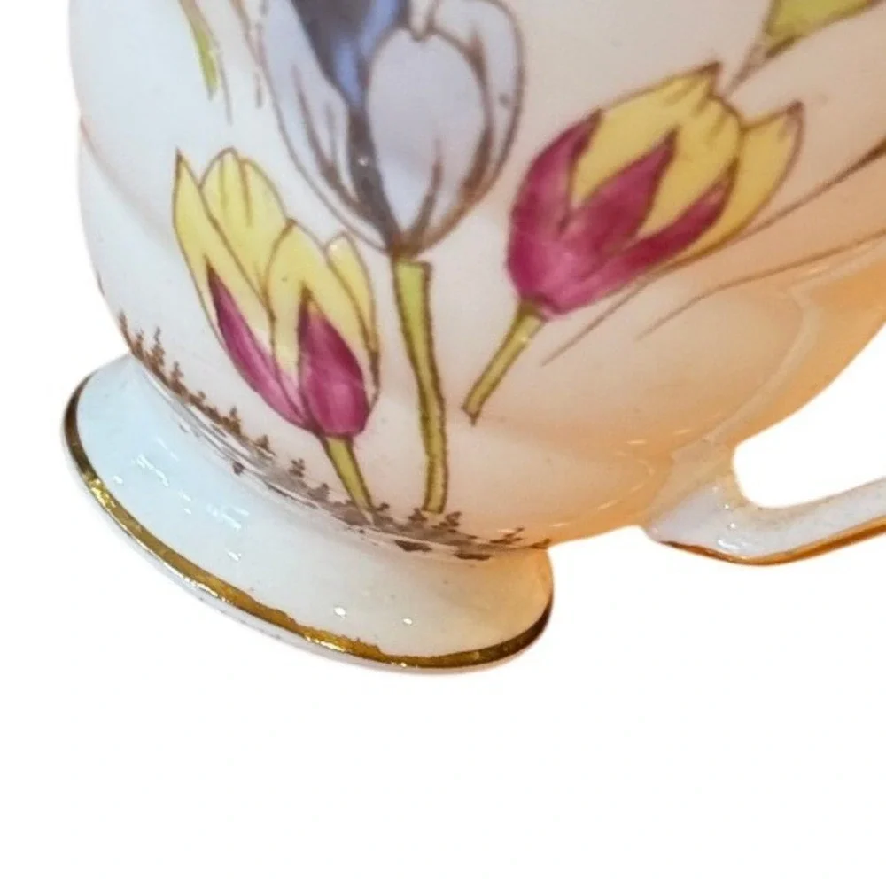 Radfords‎ Fenton Bone China Tea Cup Vintage Floral Tulip Gold Trim England